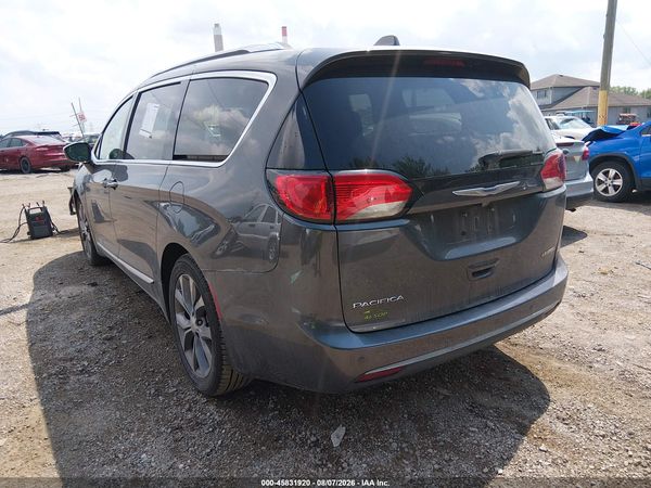 2018 CHRYSLER PACIFICA LIMITED