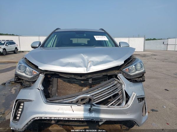 2017 HYUNDAI SANTA FE SE