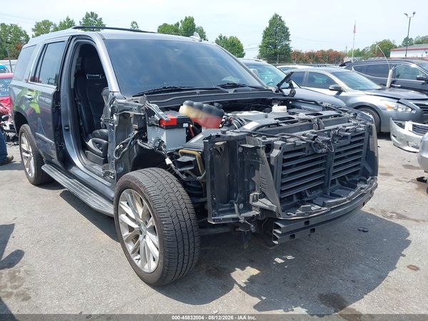2019 CADILLAC ESCALADE LUXURY