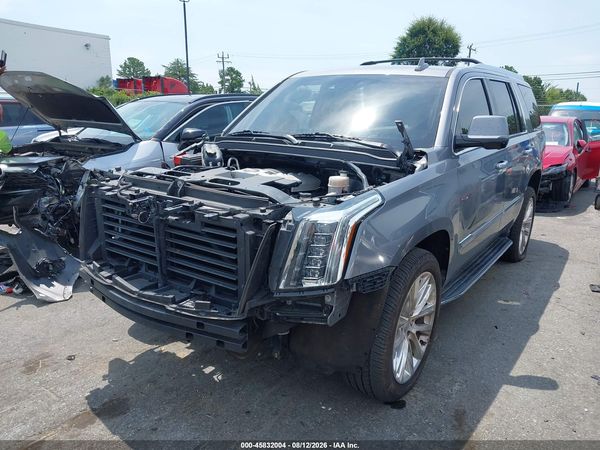 2019 CADILLAC ESCALADE LUXURY