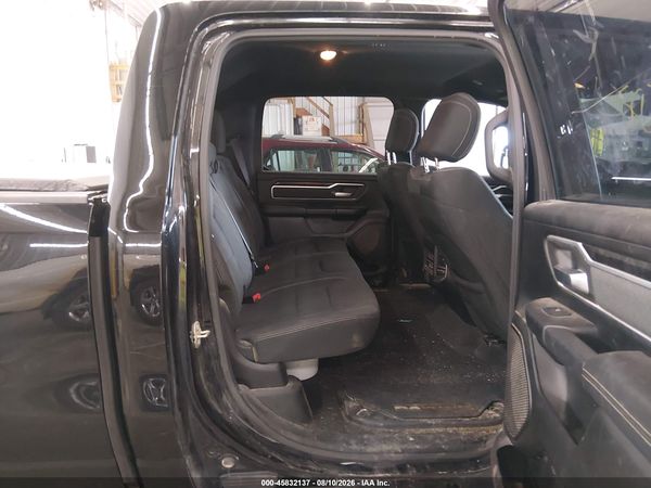 2020 RAM 1500 BIG HORN  4X4 6'4 BOX