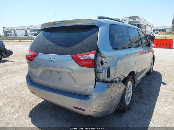 2017 TOYOTA SIENNA XLE 8 PASSENGER