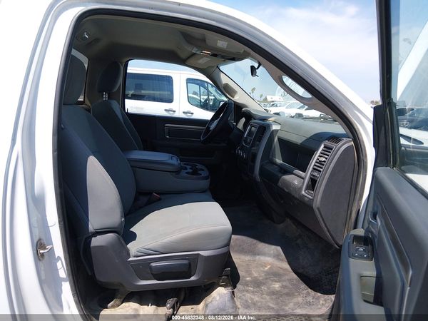 2017 RAM 1500 TRADESMAN  4X4 8' BOX