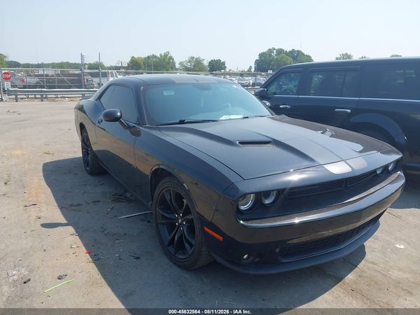 2017 DODGE CHALLENGER SXT