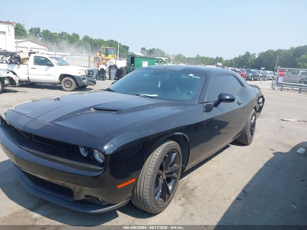 2017 DODGE CHALLENGER SXT