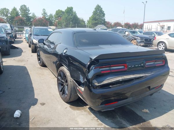 2017 DODGE CHALLENGER SXT