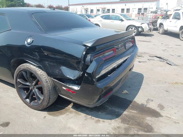 2017 DODGE CHALLENGER SXT