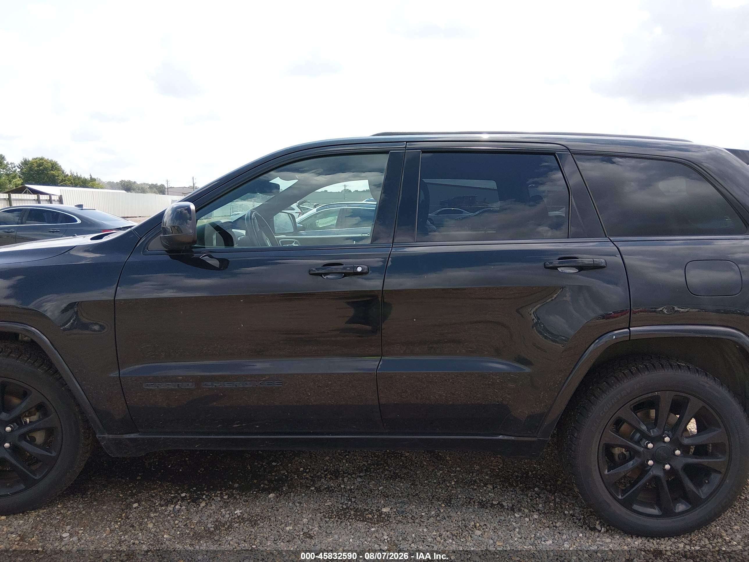 2017 JEEP GRAND CHEROKEE ALTITUDE