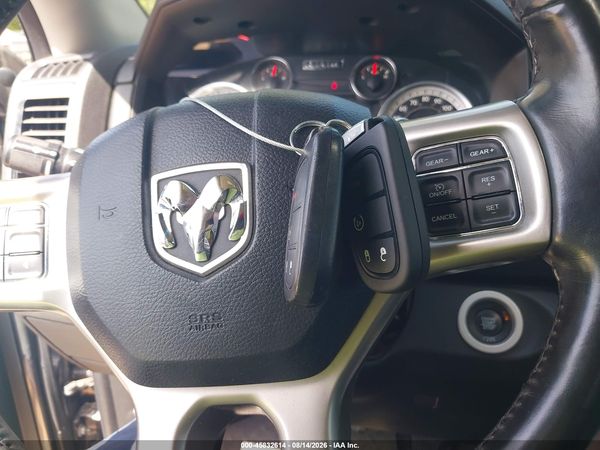 2017 RAM 1500 LARAMIE  4X4 5'7 BOX