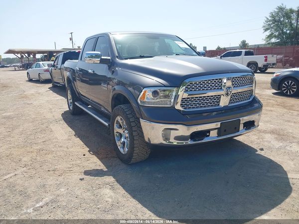 2017 RAM 1500 LARAMIE  4X4 5'7 BOX