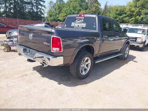 2017 RAM 1500 LARAMIE  4X4 5'7 BOX