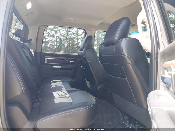 2017 RAM 1500 LARAMIE  4X4 5'7 BOX