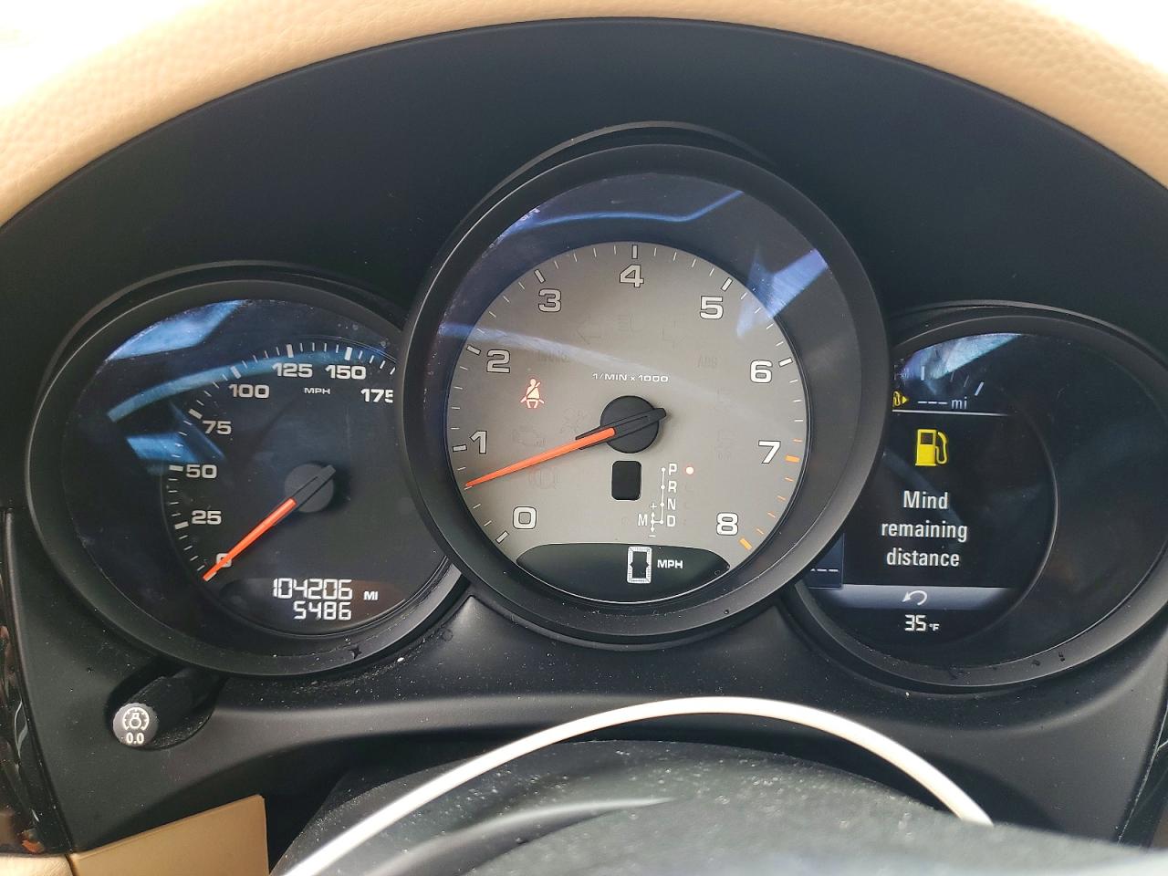 2016 PORSCHE MACAN