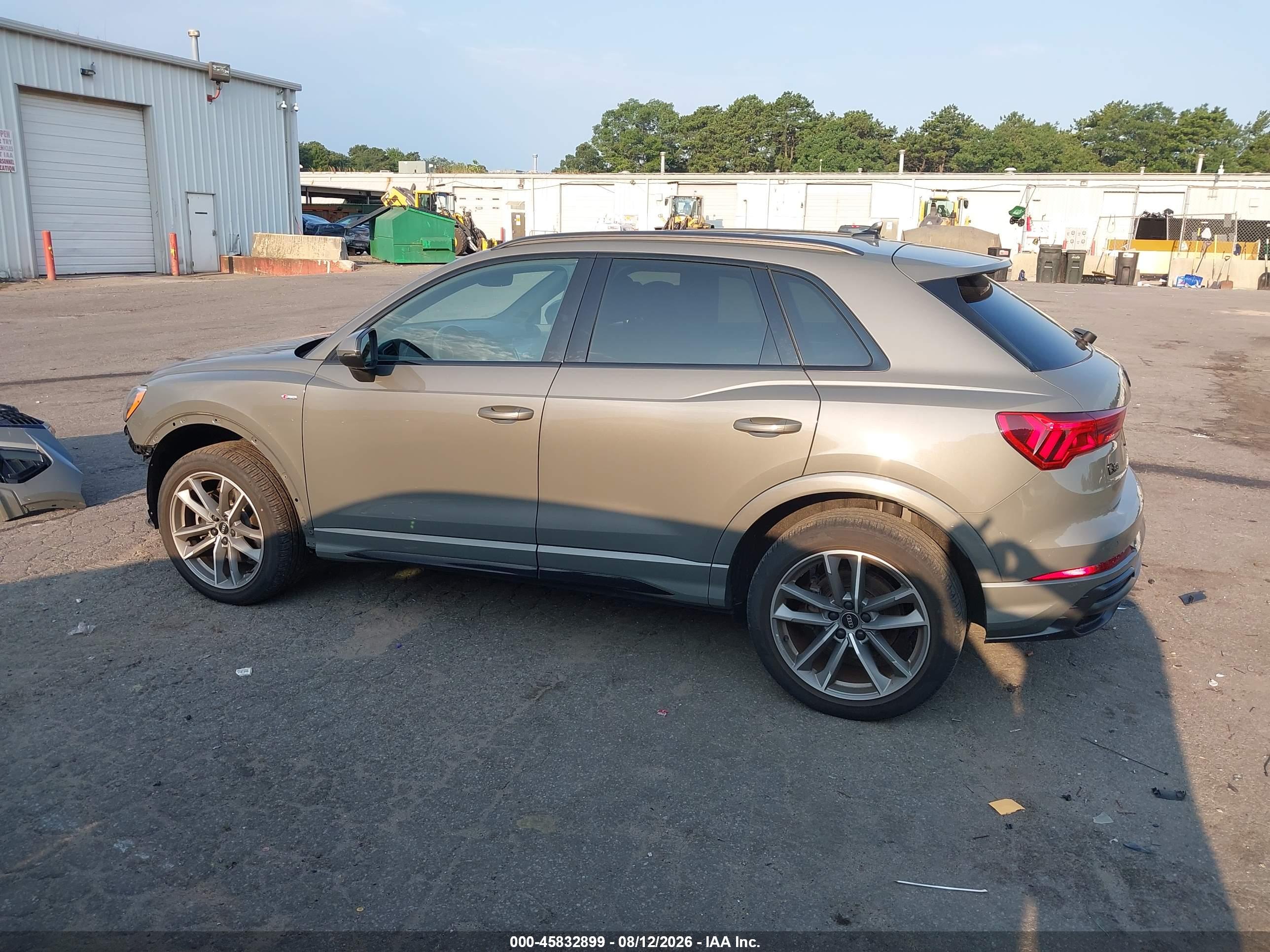 2022 AUDI Q3