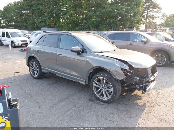 2022 AUDI Q3