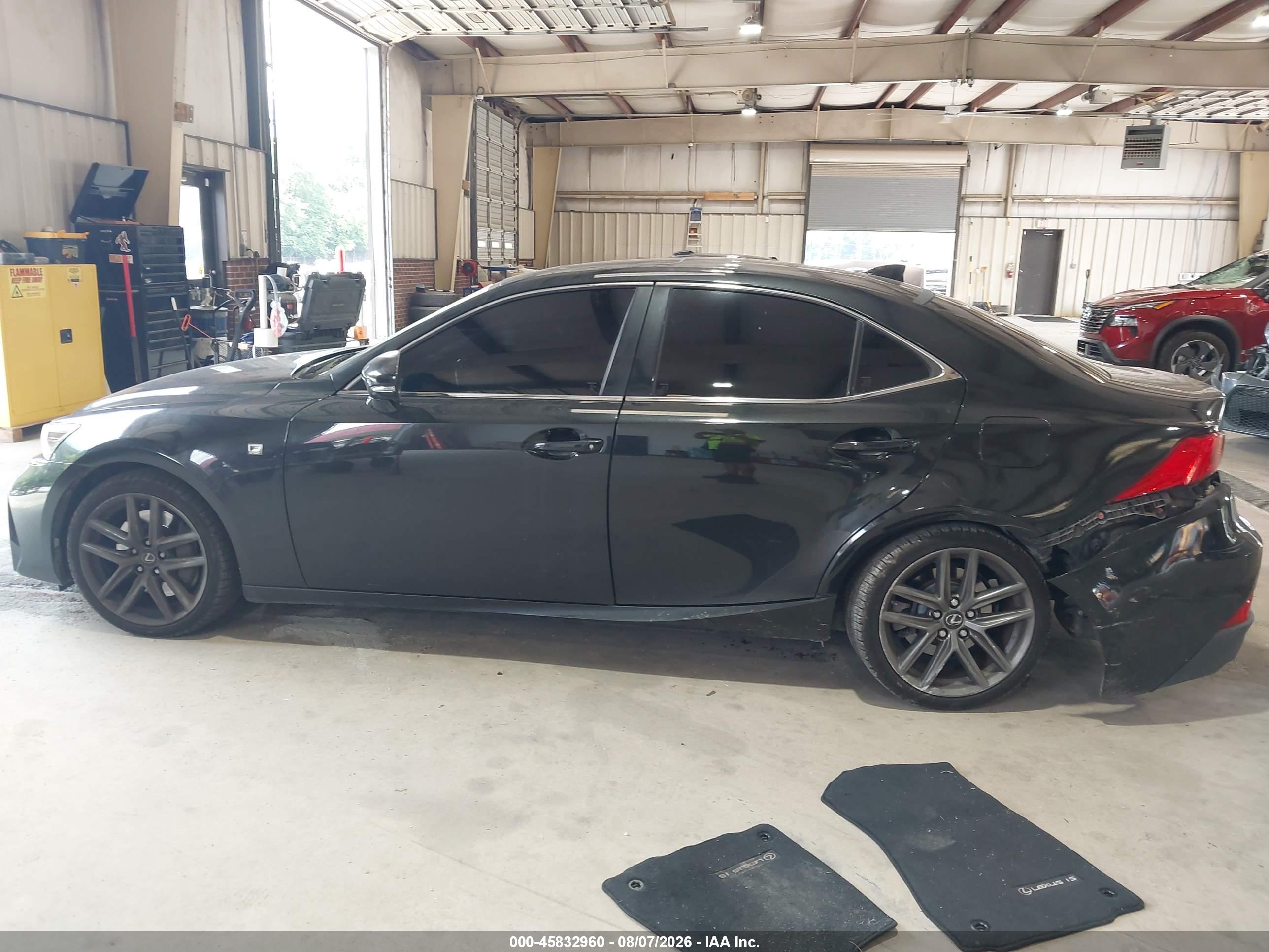 2017 LEXUS IS 200T