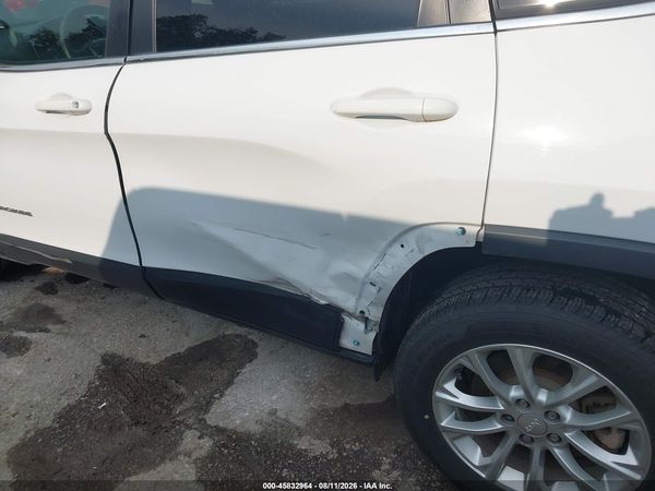 2019 JEEP CHEROKEE LATITUDE FWD