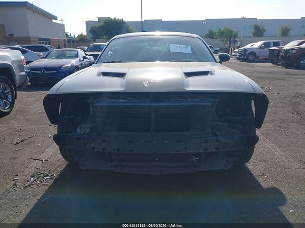 2016 DODGE CHALLENGER SXT