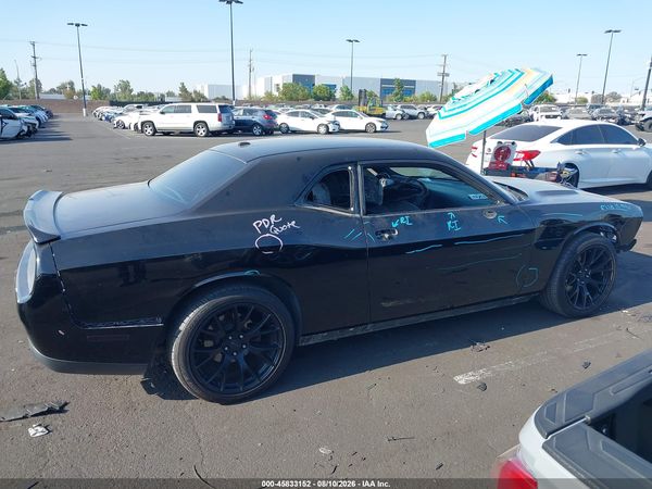 2016 DODGE CHALLENGER SXT
