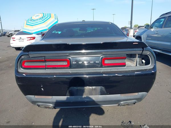 2016 DODGE CHALLENGER SXT