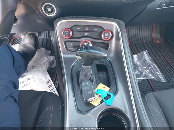 2016 DODGE CHALLENGER SXT