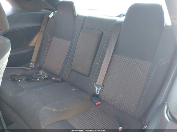 2016 DODGE CHALLENGER SXT