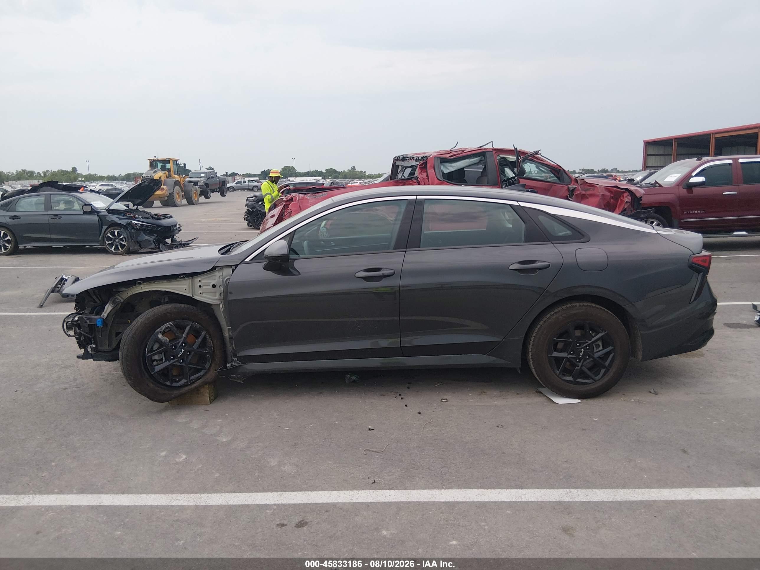 2025 KIA K5 LXS