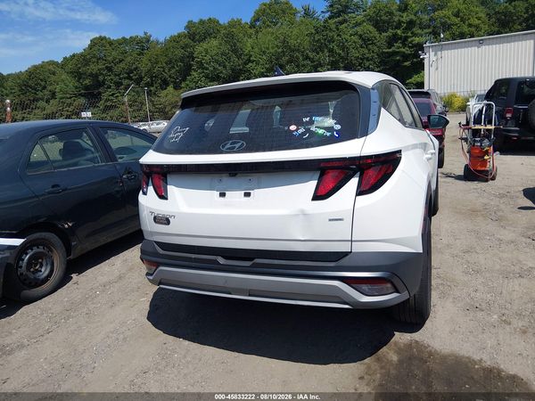 2025 HYUNDAI TUCSON SE