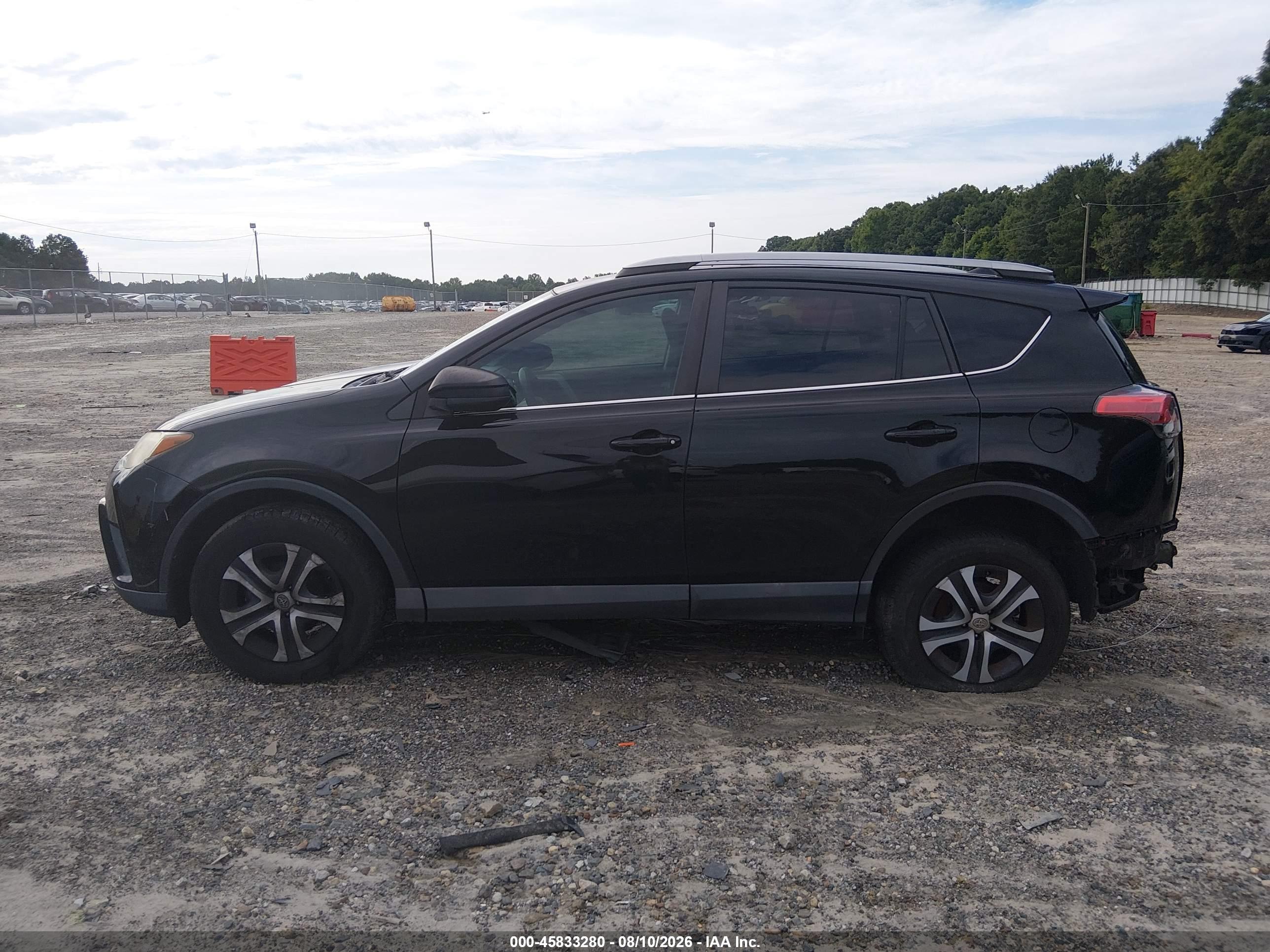 2017 TOYOTA RAV4 LE