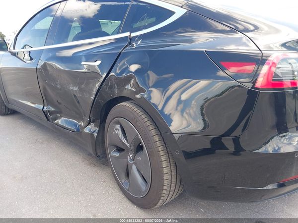 2018 TESLA MODEL 3 LONG RANGE/PERFORMANCE