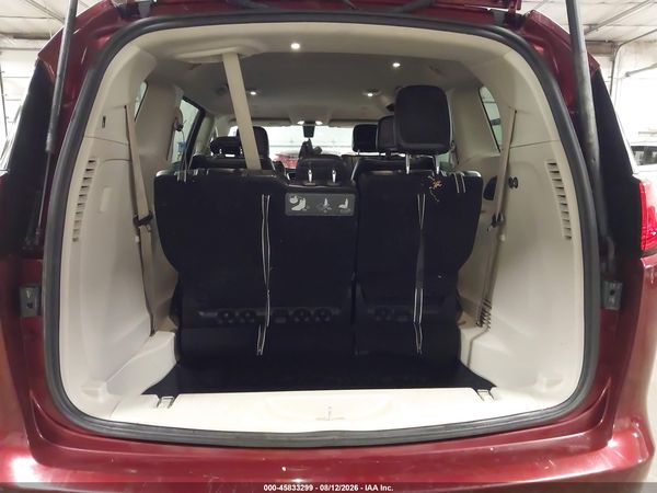 2021 CHRYSLER VOYAGER LXI