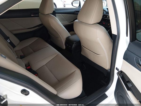 2018 LEXUS IS 300