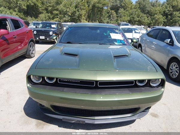 2019 DODGE CHALLENGER SXT AWD — I6
