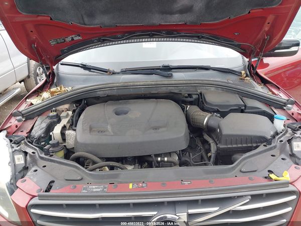 2017 VOLVO XC60 T6 DYNAMIC