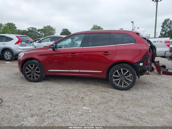 2017 VOLVO XC60 T6 DYNAMIC