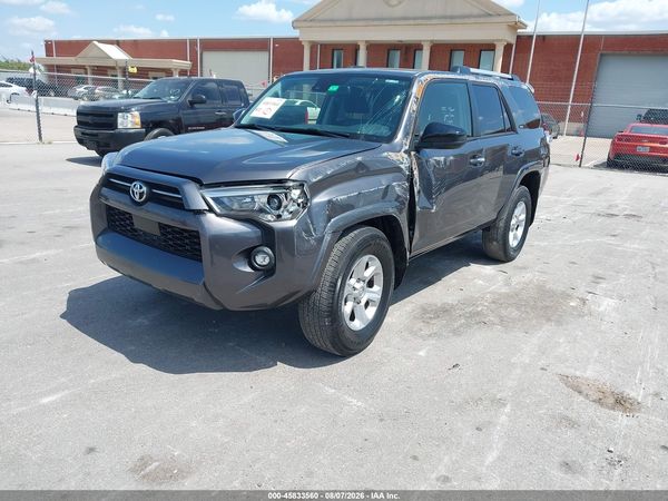 2022 TOYOTA 4RUNNER SR5