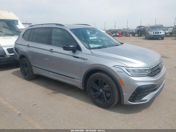 2023 VOLKSWAGEN TIGUAN 2.0T SE R-LINE BLACK — I116