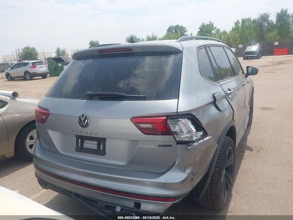 2023 VOLKSWAGEN TIGUAN 2.0T SE R-LINE BLACK — I119