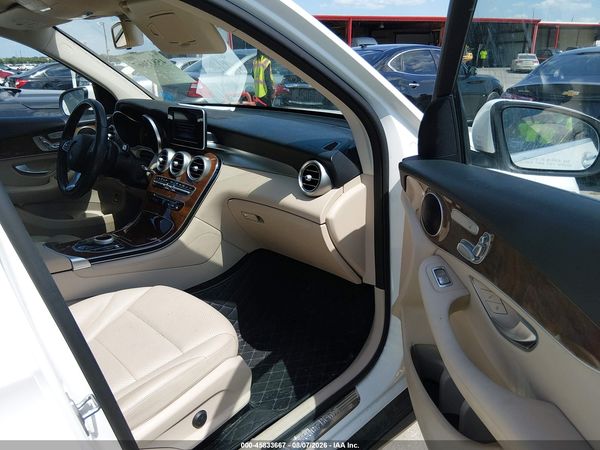 2018 MERCEDES-BENZ GLC 300 GLC300 — I5