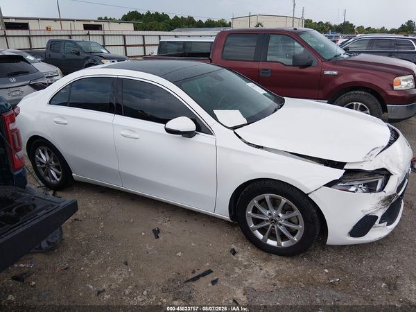2019 MERCEDES-BENZ A 220 A220