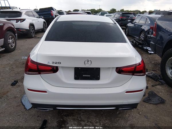 2019 MERCEDES-BENZ A 220 A220
