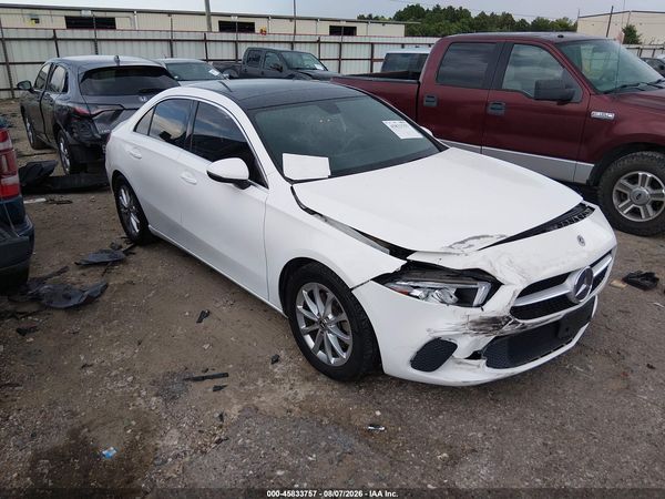 2019 MERCEDES-BENZ A 220 A220