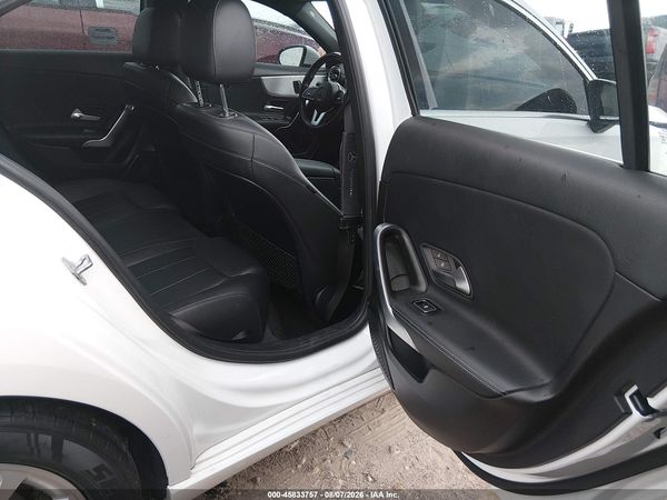 2019 MERCEDES-BENZ A 220 A220
