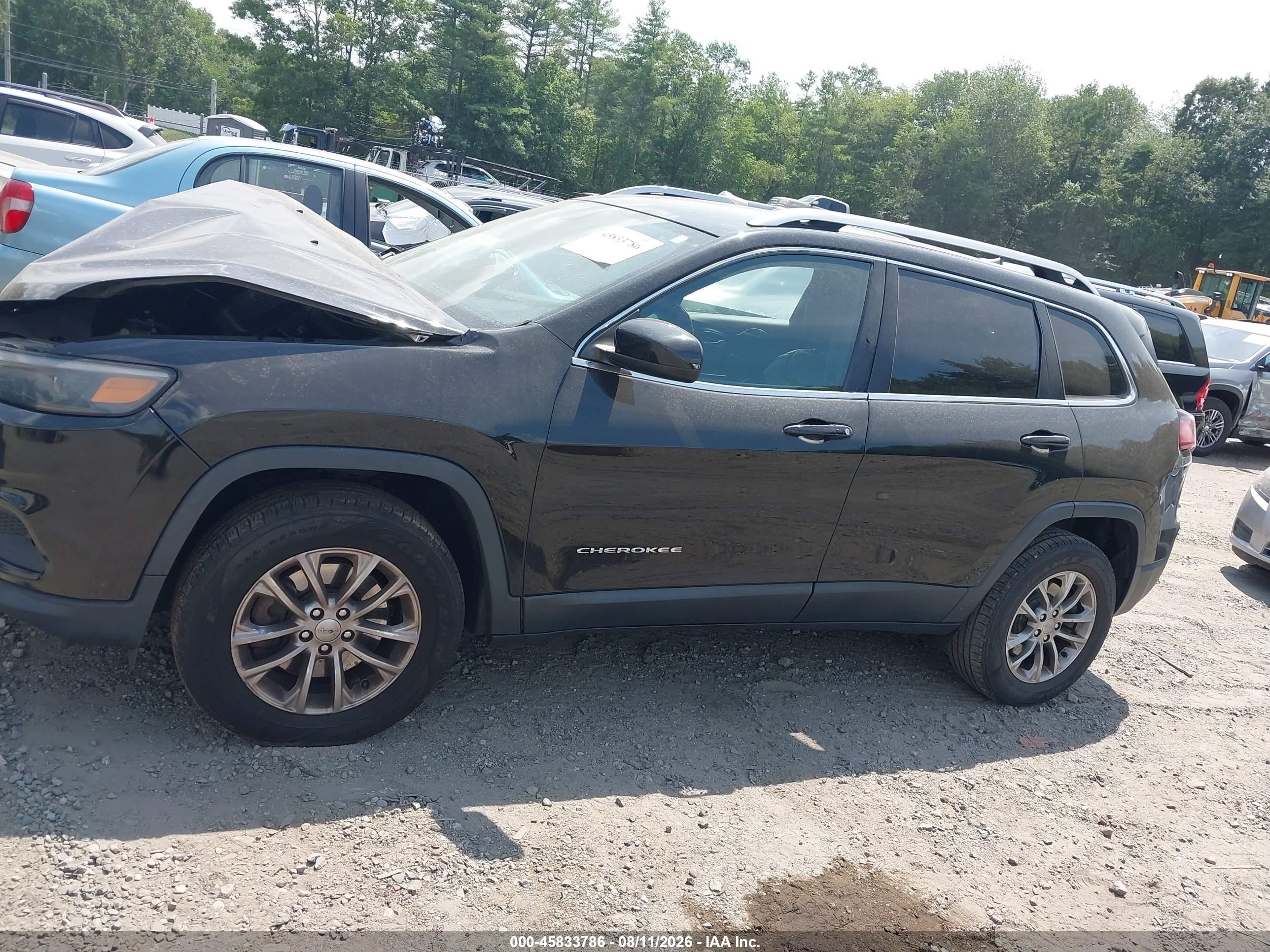 2019 JEEP CHEROKEE LATITUDE PLUS 4X4