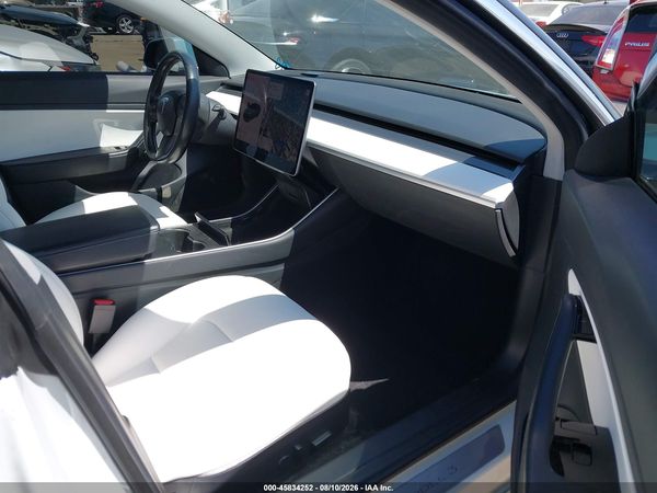 2018 TESLA MODEL 3 LONG RANGE/PERFORMANCE