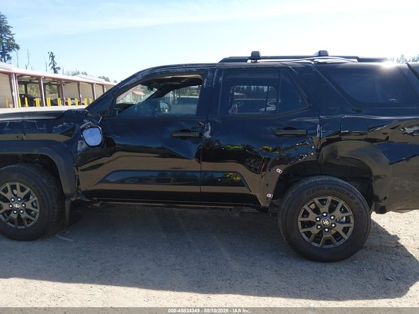2025 TOYOTA 4RUNNER SR5