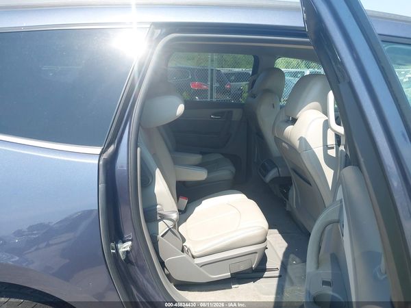 2014 CHEVROLET TRAVERSE 2LT — I8