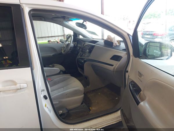 2013 TOYOTA SIENNA LE V6 8 PASSENGER
