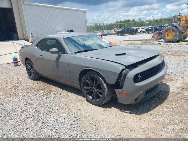 2018 DODGE CHALLENGER SXT