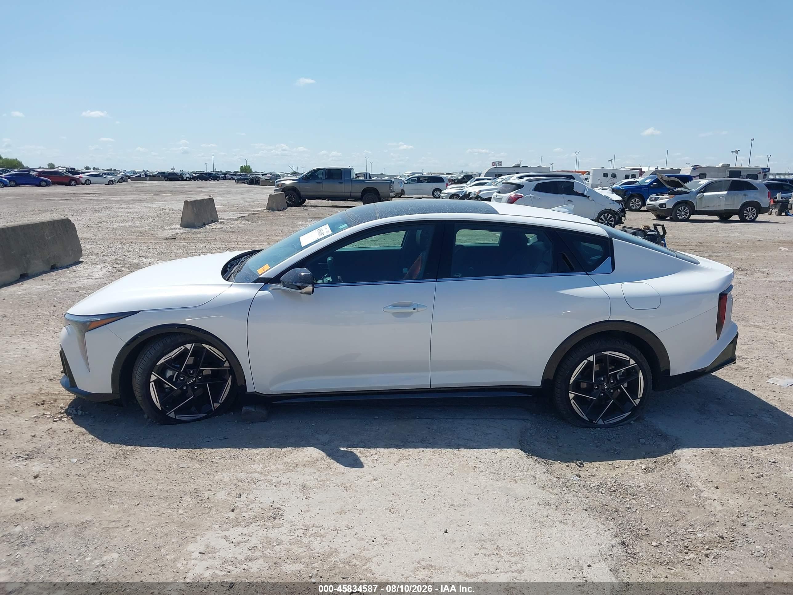 2026 KIA K4 GT-LINE